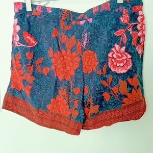 Anthropologie pull on shorts, red navy floral